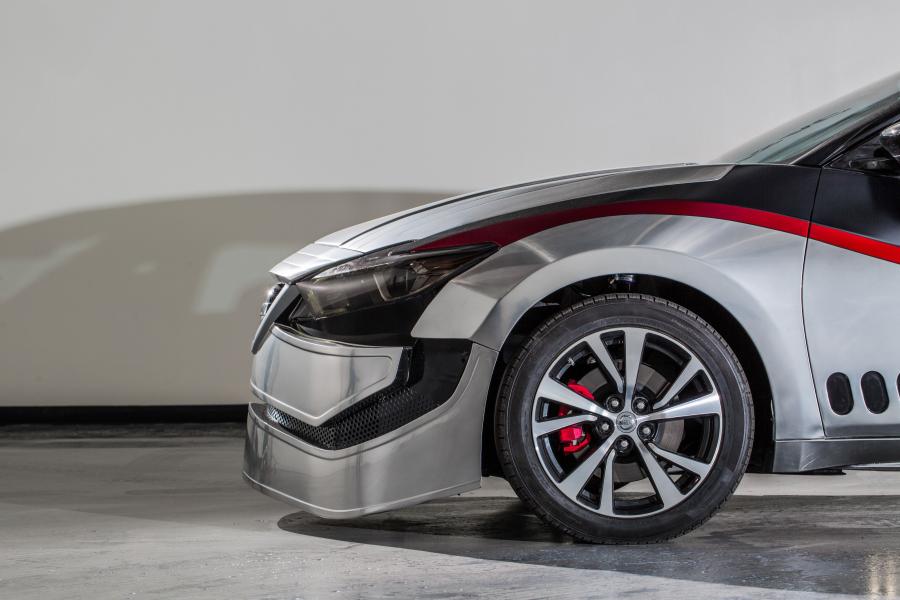 Детали экстерьера Nissan Maxima Captain Phasma 2017 года  (фото 3 из 7)
